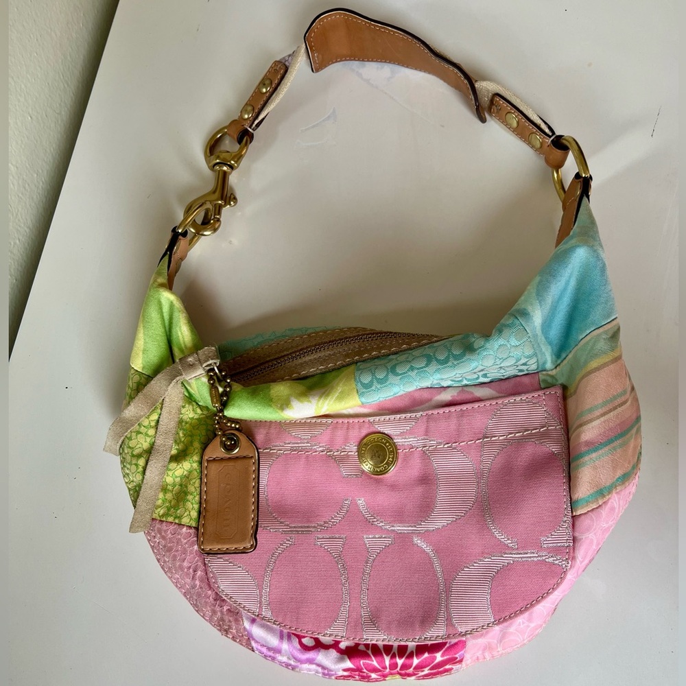 COACH Vintage Y2K multicolor Patchwork Bag – Pastel, Small & Chic - Picture 13 of 17